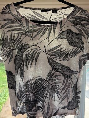 Tahari Blush Pink Short Sleeve Top with Black Tropical Leaf Print
